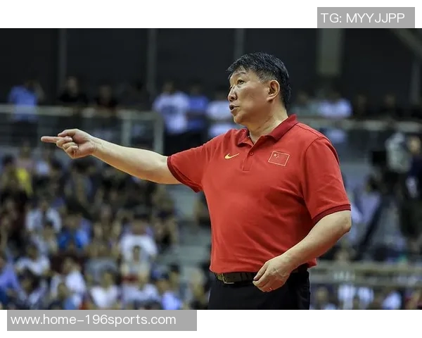 中国女篮主教练宫鲁鸣强调亚洲杯需全力以赴逐场拼搏的决心与信念