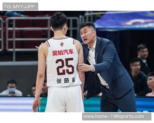 广东队备战G1王玉怀回归助力杜锋伯克独立指导三后卫三分训练强化